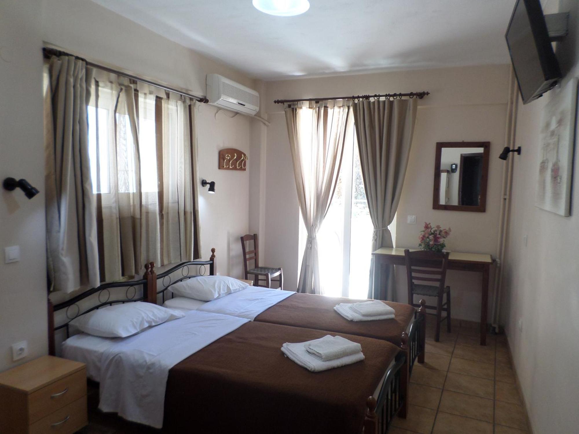 Tina Hotel Ханья Экстерьер фото